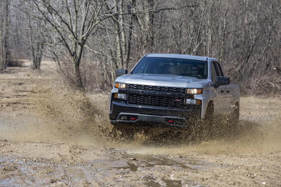  Chevrolet Silverado Custom Z71 Trail Boss Crew Cab 2019 года  (фото 8 из 12)